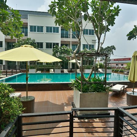 Suvarnabhumi Ville Airport Hotel Bangkok Zewnętrze zdjęcie